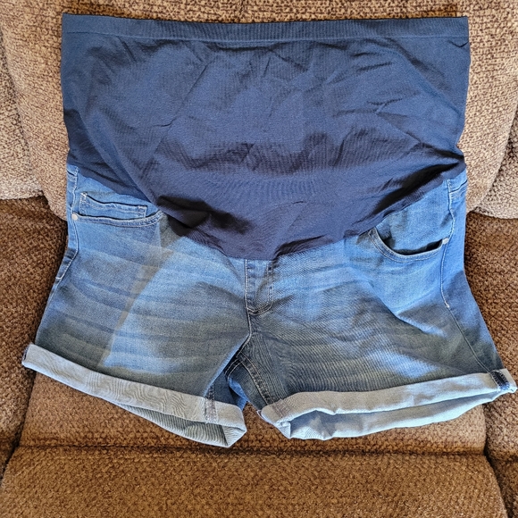 Woman's maternity shorts size XL - Picture 1 of 5